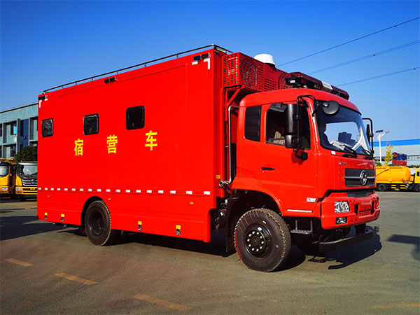 Dongfeng Tianjin 4X2 12 person wilderness camping vehicle