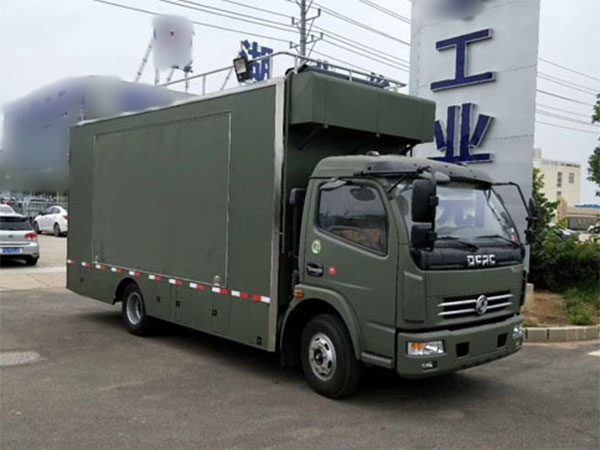 Dongfeng D7 4x2 Kitchen Truck