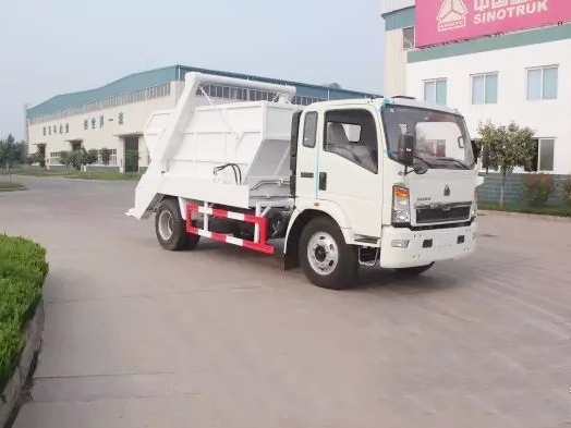 Sinotruk Howo 4X2 swing arm garbage truck
