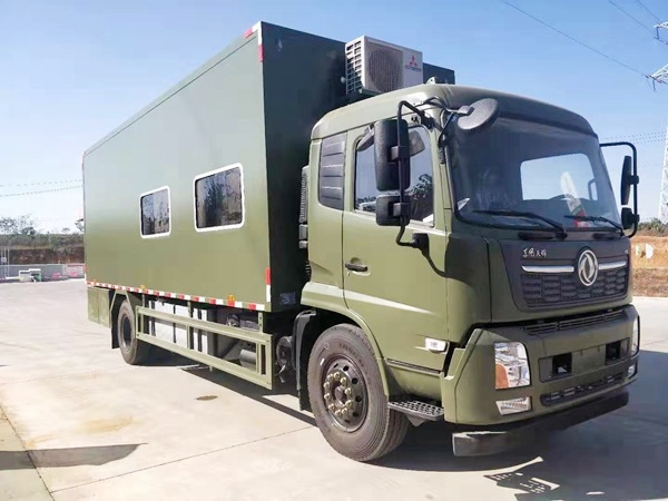 Dongfeng Tianjin 20-24 person camping vehicle