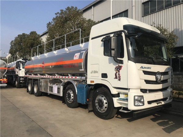 FOTON 8X4 25.8m³ Oil Delivery Truck 