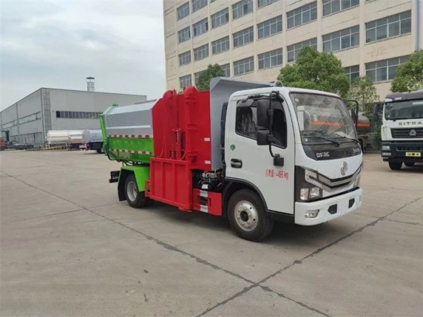 Dongfeng D6 7.5m³ Side mounted Bucket Garbage Truck