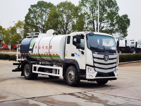 Mercedes Benz Auman 4X2 15m³ Green Sprinkler Truck