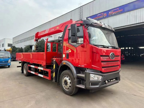 Jiefang J6L 4X2 Truck With Crane