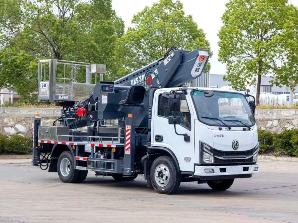 Dongfeng Huashen 30 meter aerial work truck