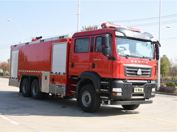 Sinotruk Sitrak 6X4 15-ton water tank fire truck